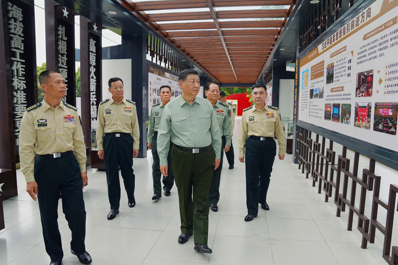 习近平在视察火箭军某旅时强调：坚持政治引领 强化使命继续 笃志苦干实干 提升战略导弹步队威慑和实战能力